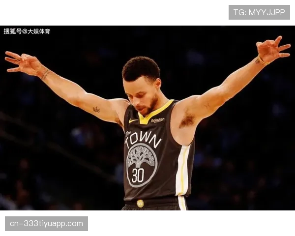 托拜厄斯·哈里斯挡拆效率提升显著 拉开与同位置球员得分差距 托拜厄斯·哈里斯挡拆效率提升显著 拉开与同位置球员得分差距